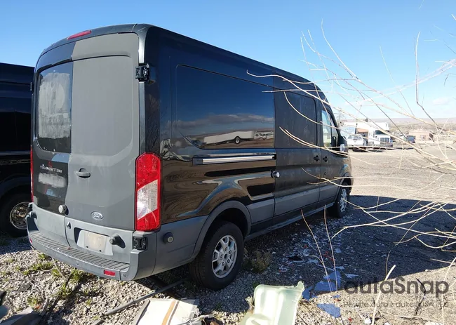 1FTYR2CM0FKA84448: 44286779