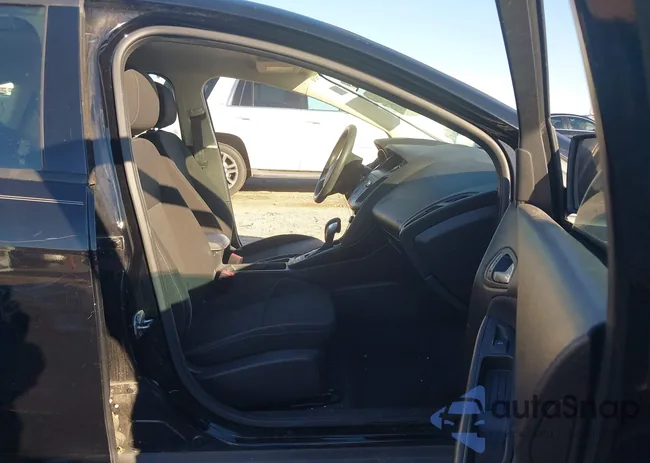 1FADP3K25JL286947: 44286787