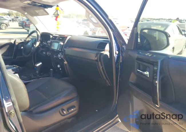 JTEBU5JR5H5468372: 44286813