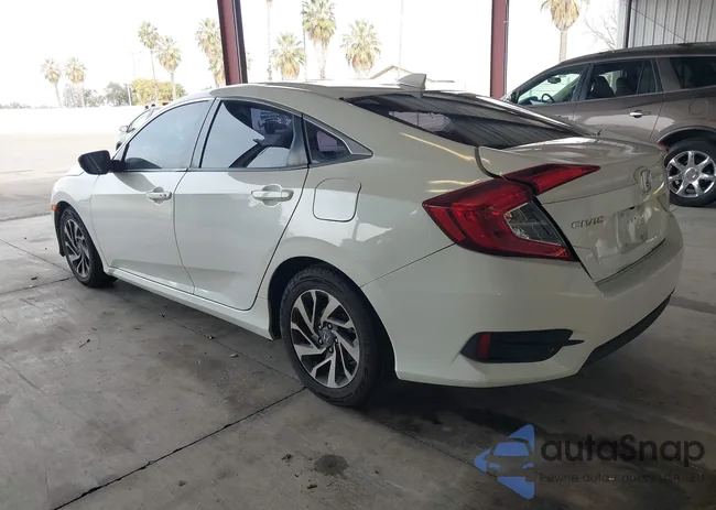 2HGFC2F71JH520174: 44286841