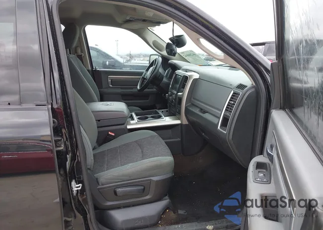 1C6RR6LT1FS561902: 44286842