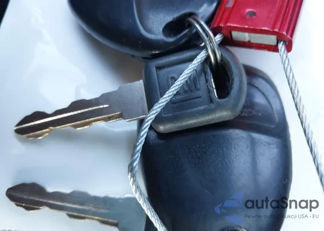 1G2WP52K4WF304640: 44286905