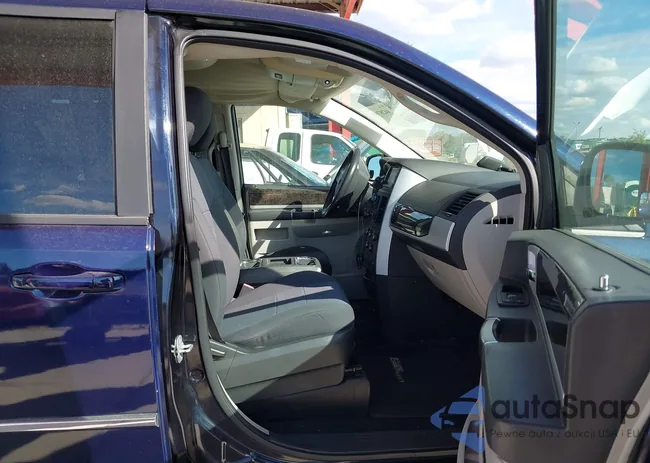 2D4RN5D15AR144825: 44287046