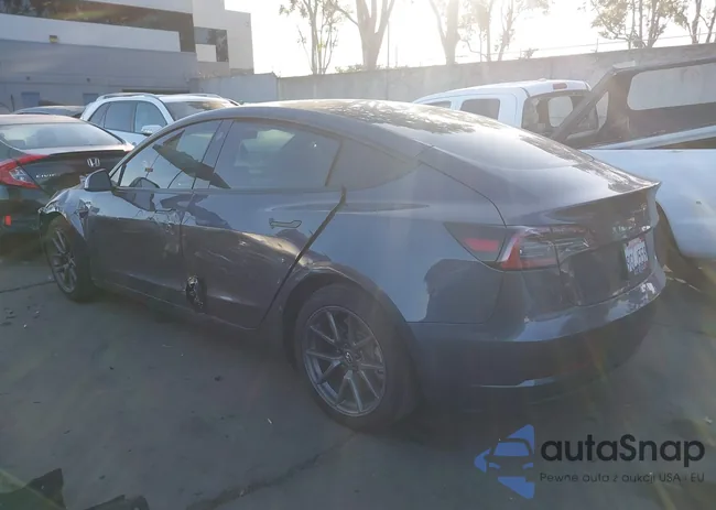 5YJ3E1EA6PF552751: 44288095