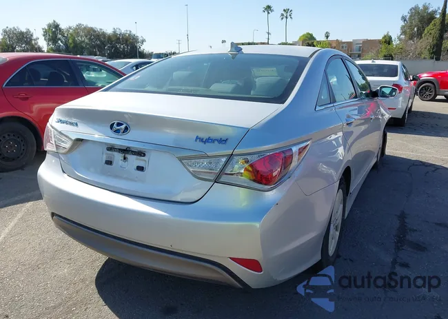 KMHEC4A43BA005093: 44288149