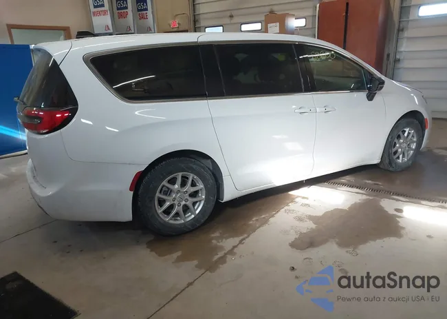 2C4RC1BG4SR562166: 44288200