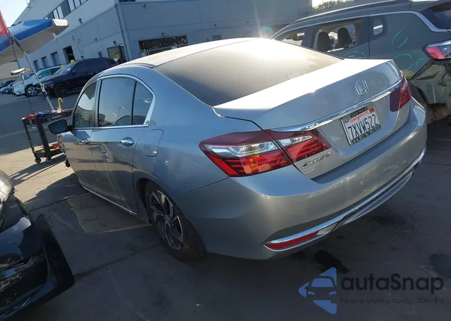 1HGCR2F39HA158053: 44288232