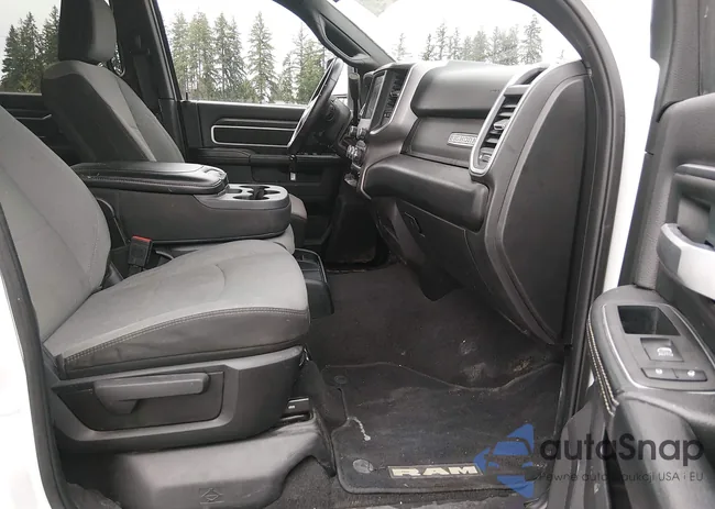 3C6UR5DL5RG283486: 44288245