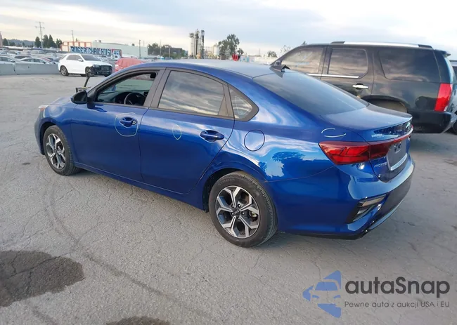 3KPF24AD4ME280127: 44288304