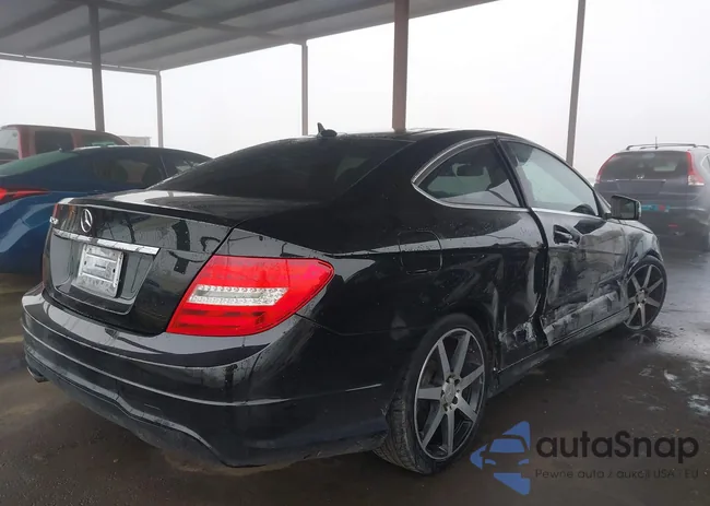 WDDGJ4HB0DG039523: 44288373