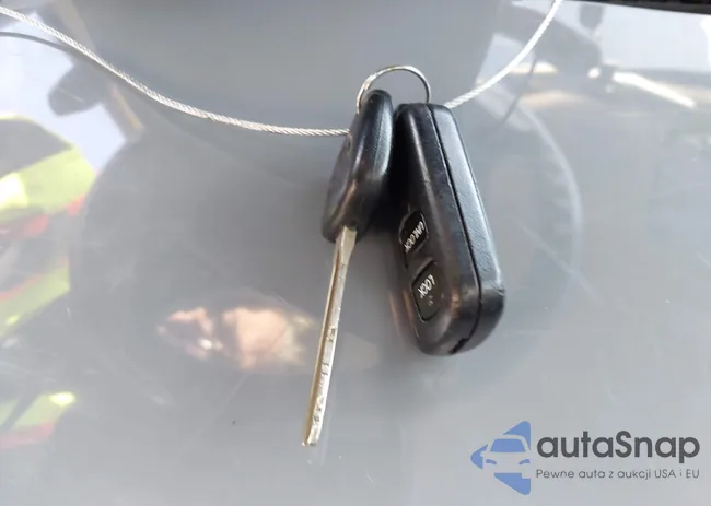 2T1BURHE3FC446031: 44288481