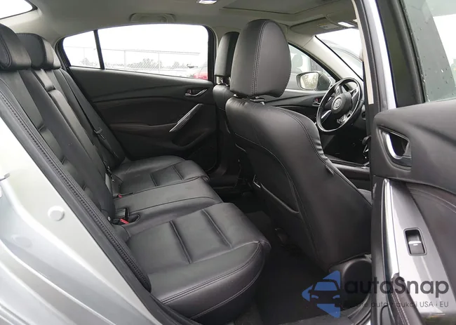 JM1GJ1W56G1400024: 44288588