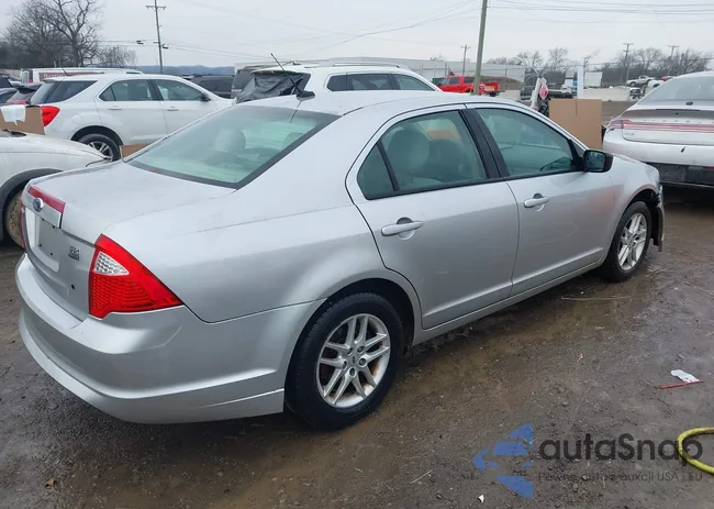 3FAHP0GA9BR321900: 44288636