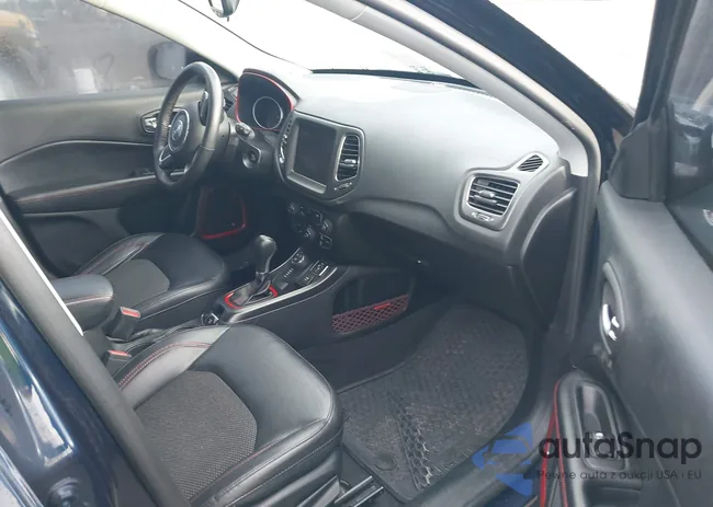 3C4NJDDBXKT629499: 44287742