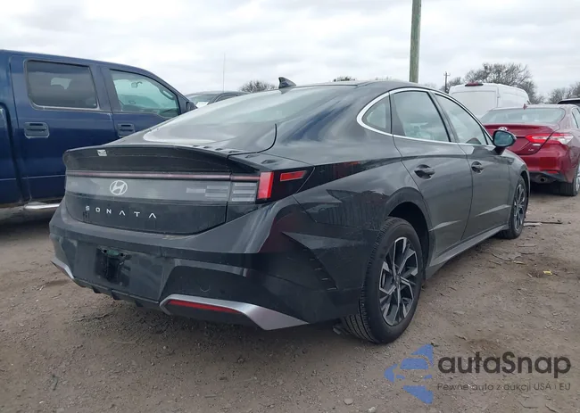 KMHL64JA1SA479564: 44287784