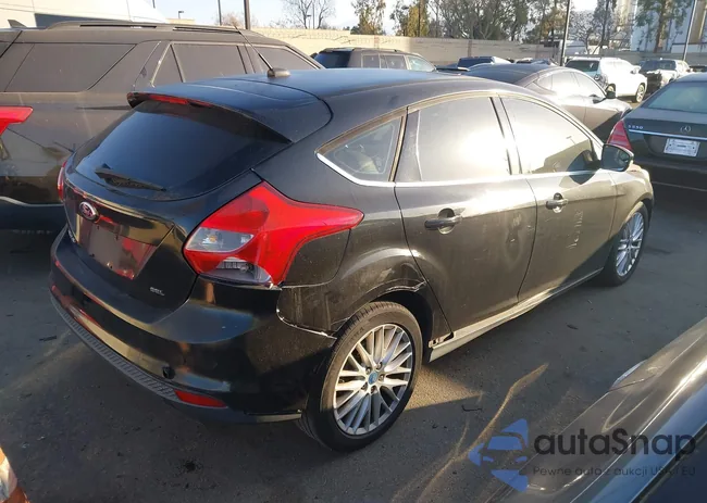 1FAHP3M22CL122086: 44287838