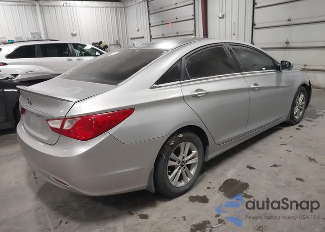 5NPEB4AC9DH657212: 44287924