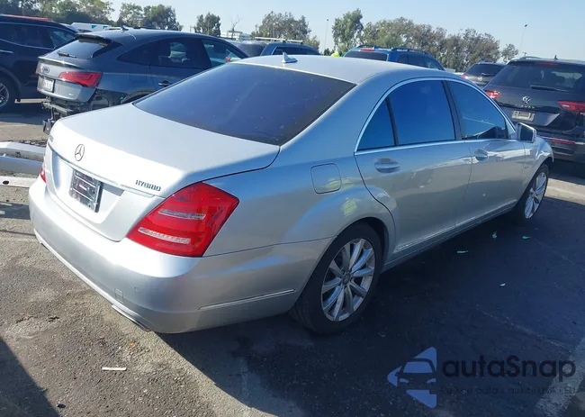 WDDNG9FB3BA386186: 44287949