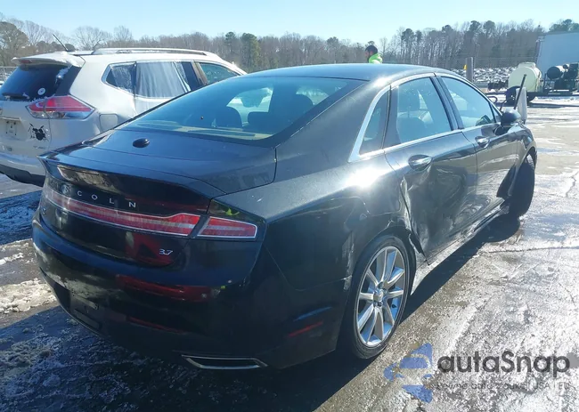 3LN6L2GK8DR821370: 44287970