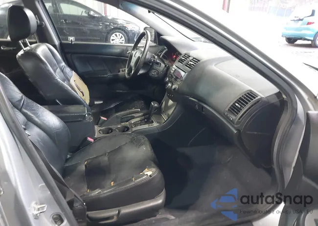 1HGCM56895A028457: 44288050