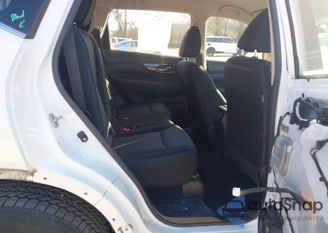 JN8AT2MT1HW135142: 44289207