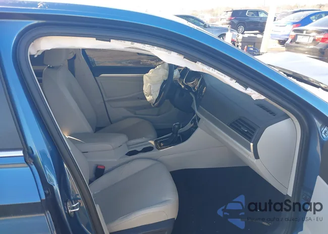 3VWC57BU6LM084489: 44289210