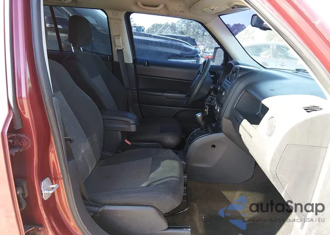 1C4NJPBB1GD683842: 44289284