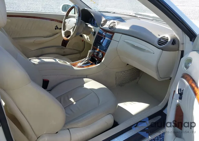 WDBTJ56H08F258076: 44289292