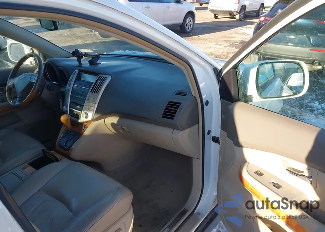 2T2HK31U68C049930: 44289363