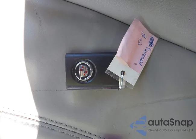 1G6DC1E31C0137814: 44289388