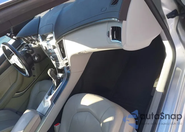 1G6DC1E31C0137814: 44289388