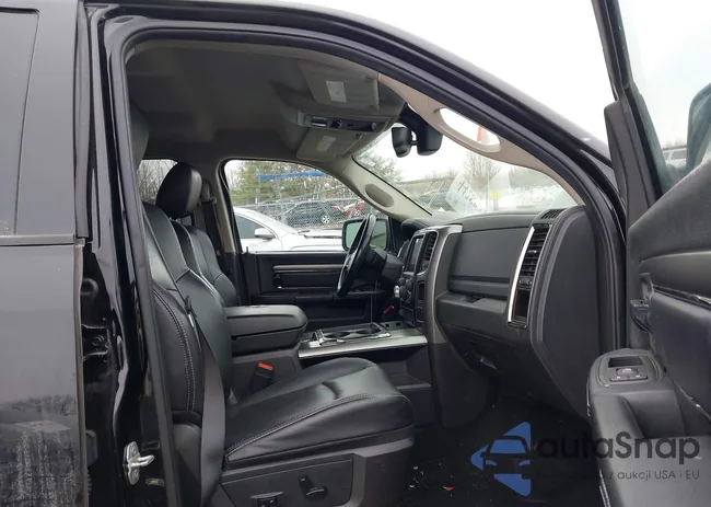 1C6RR7UT6FS506978: 44289412