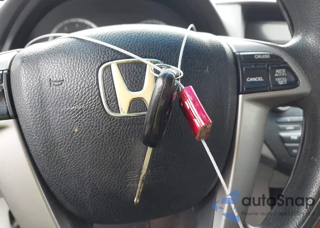 1HGCP26798A033935: 44289417