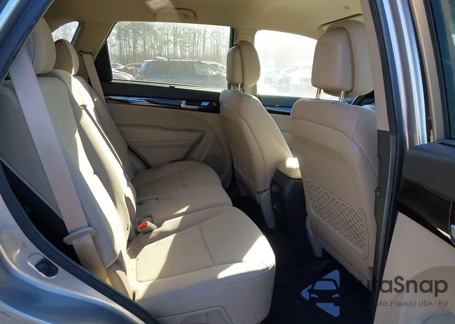 5XYKT4A75FG640985: 44289531