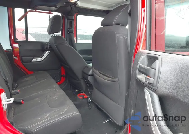 1C4HJWEG1JL900737: 44289554