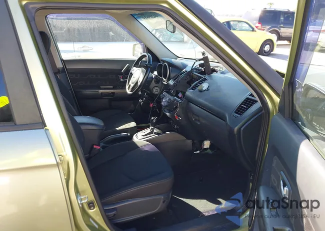 KNDJT2A67D7623283: 44289615