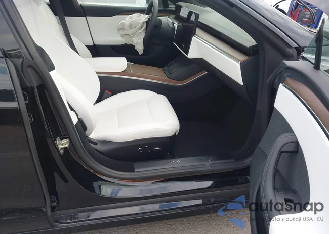 5YJSA1E54RF538893: 44288683