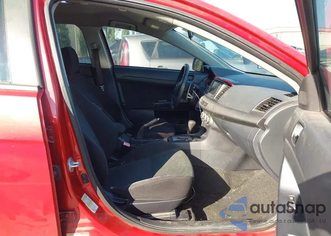 JA3AU86U88U040136: 44288688