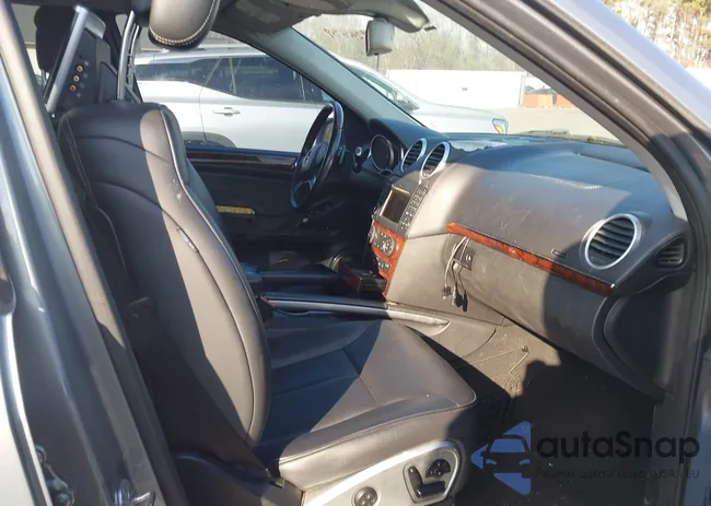 4JGBF7BE8BA659929: 44288859