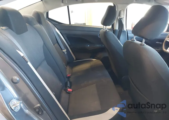 3N1CN8EV0ML885894: 44290077