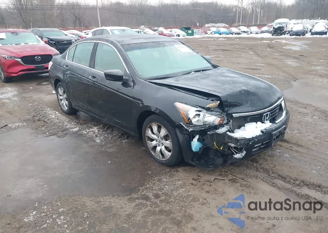 1HGCP26839A161937: 44290085