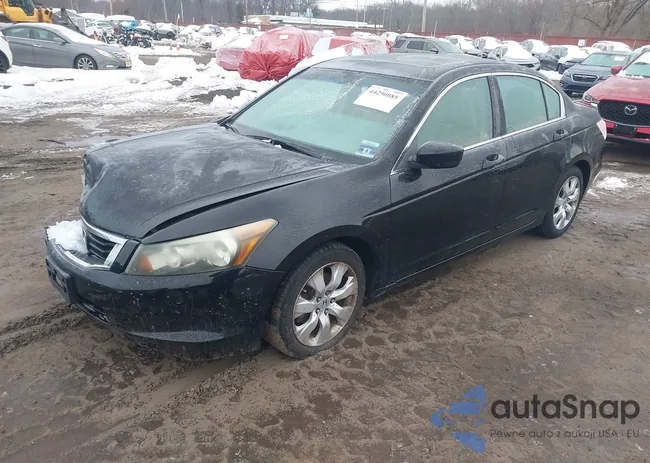 1HGCP26839A161937: 44290085