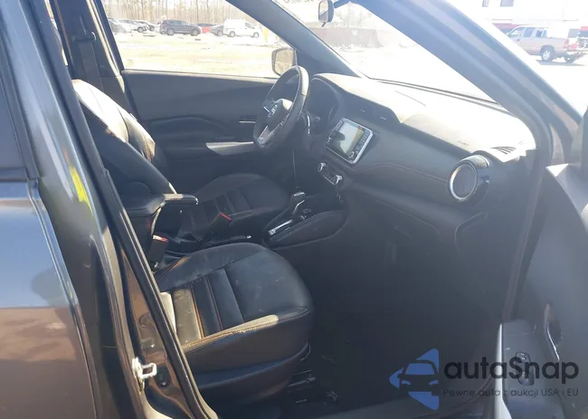 3N1CP5DV8LL557020: 44290154