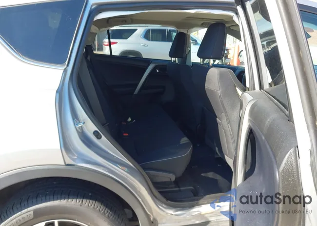 2T3RFREV8HW688593: 44290207