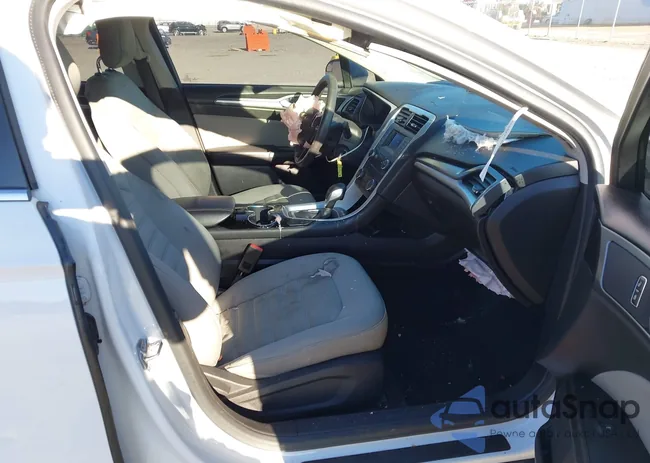 1FA6P0G7XF5110239: 44290297