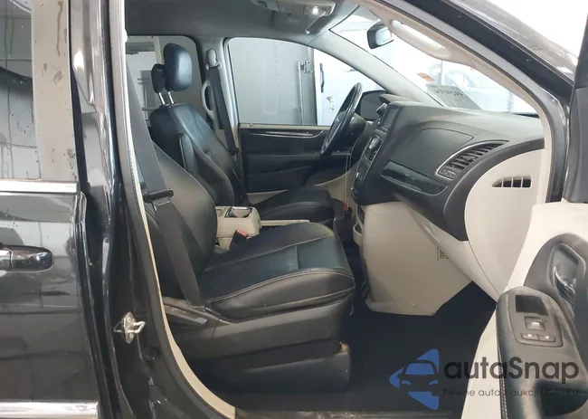 2C4RC1BG5ER398687: 44290304