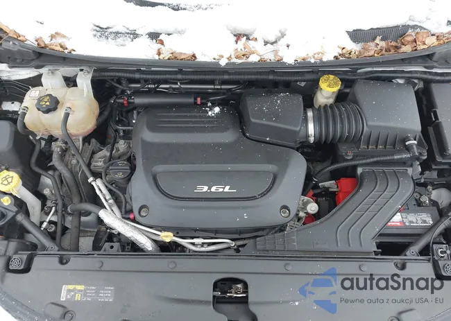 2C4RC1BGXHR820926: 44290384