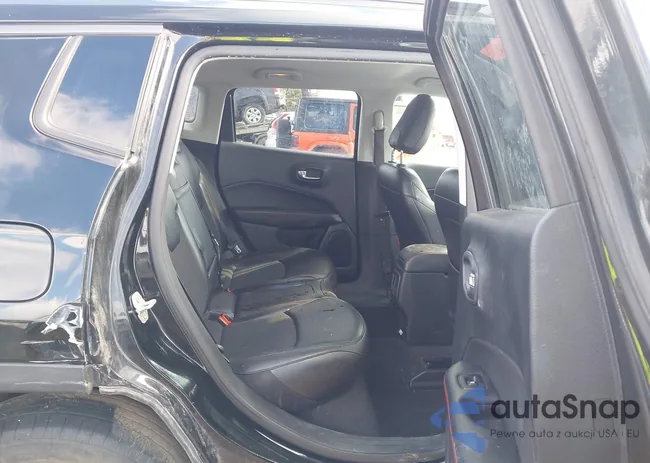 3C4NJDDB1LT127627: 44290387