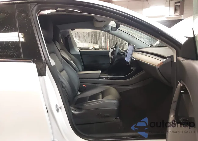 5YJYGDEF3LF009672: 44290524