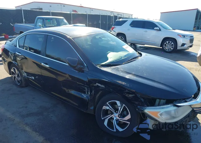 1HGCR2F3XGA161719: 44290590